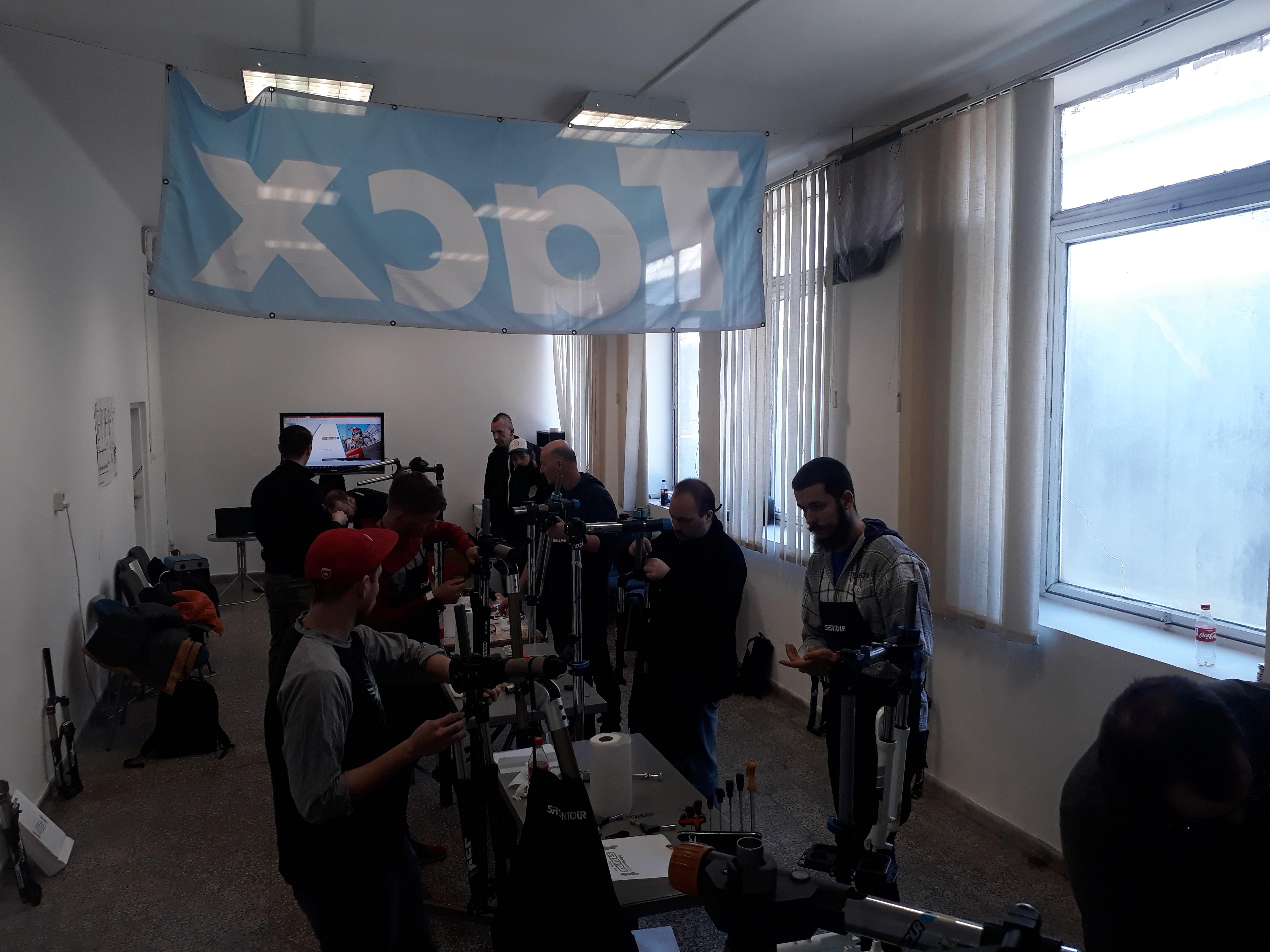 SR Suntour műszaki képzés