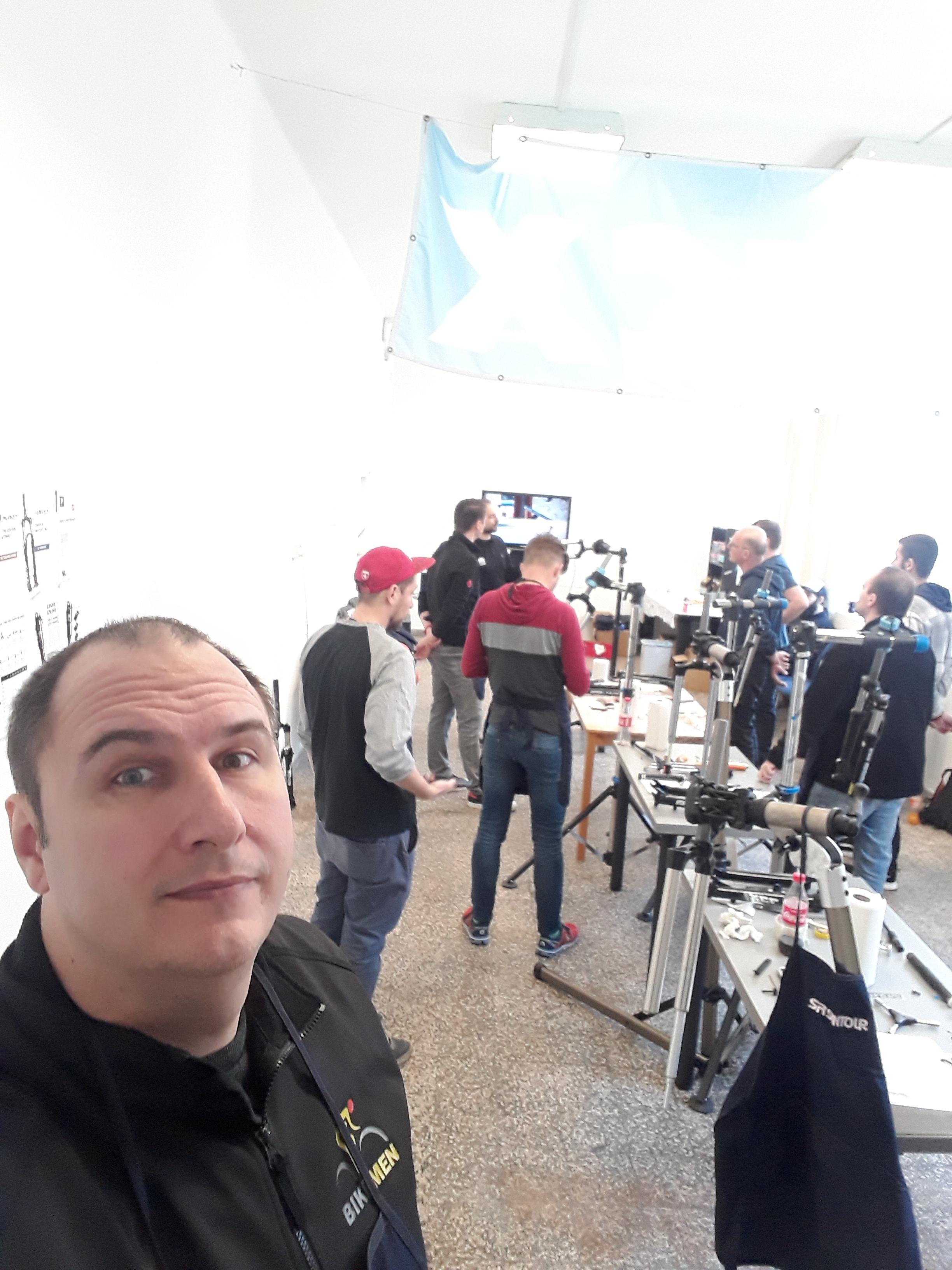 SR Suntour műszaki képzés