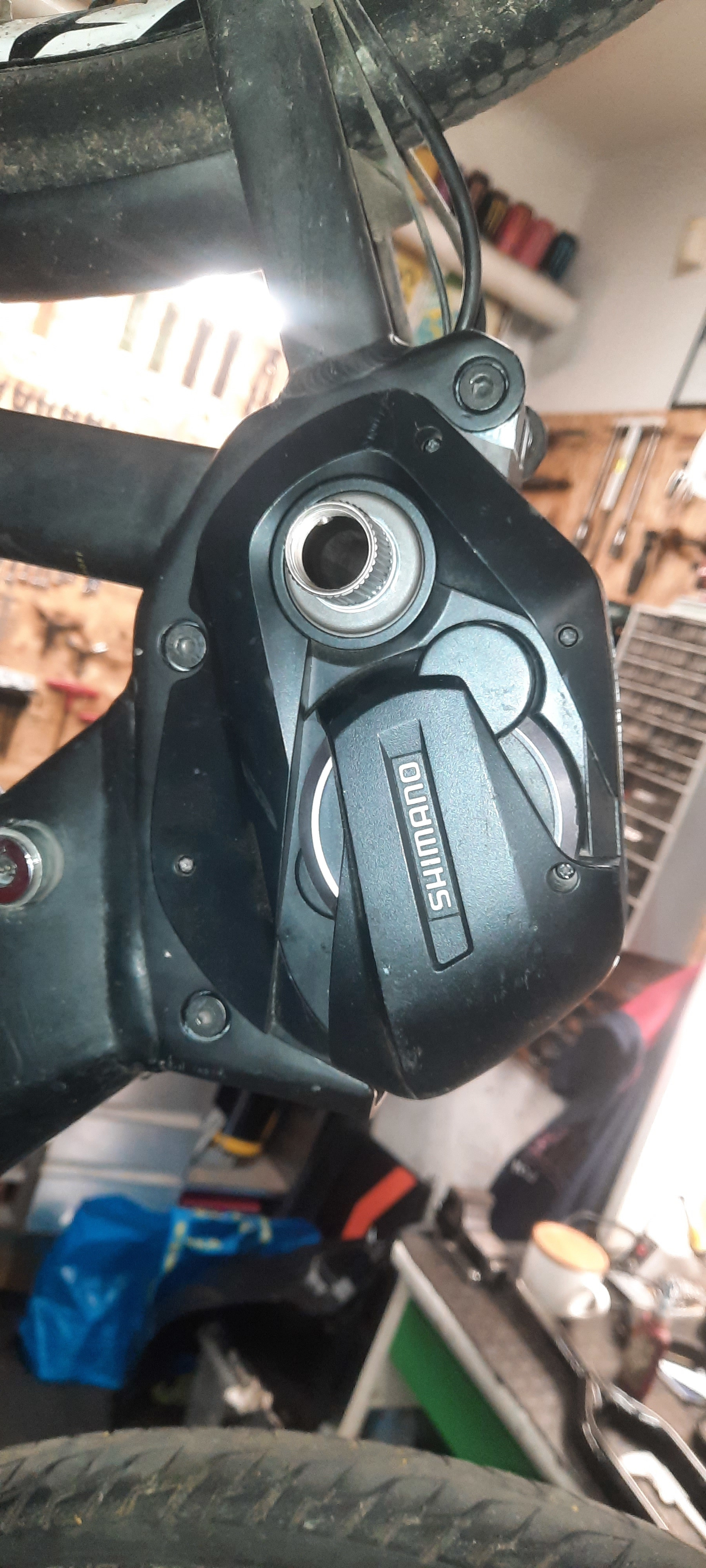 Shimano motor csere